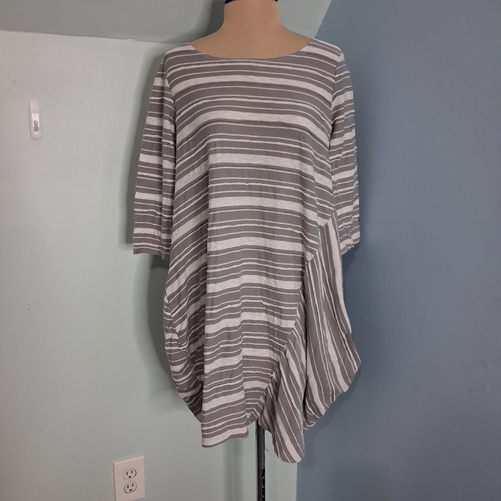 Chalet Grey Striped Lagenlook Tunic Top Oversized Asymmetrical Hem XS USA Made
